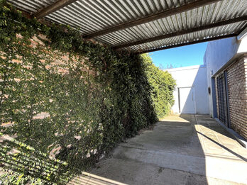 RAMIREZ BIENES RAICES VENDE | CASA 2 DORM CON GRAN TERRENO | NO APTA CRÉDITO