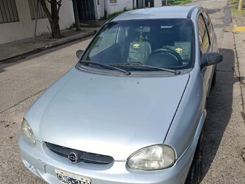 Vendo / Permuto Chevrolet Corsa