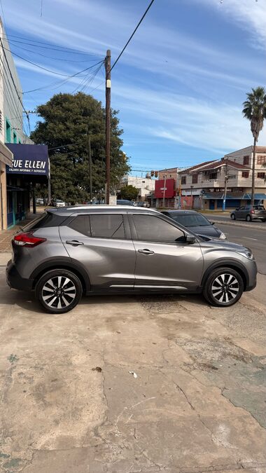 NISSAN KICKS EXCLUSIVE CVT