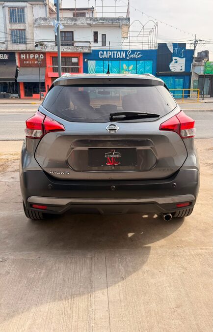 NISSAN KICKS EXCLUSIVE CVT