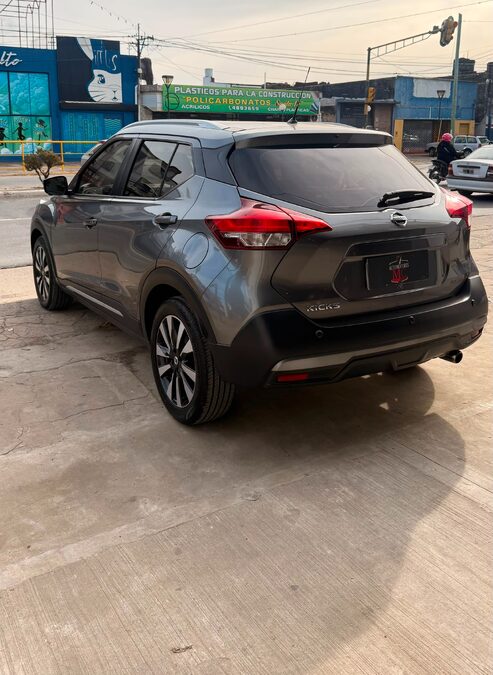 NISSAN KICKS EXCLUSIVE CVT
