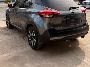 NISSAN KICKS EXCLUSIVE CVT