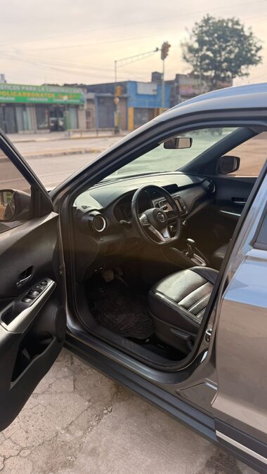 NISSAN KICKS EXCLUSIVE CVT