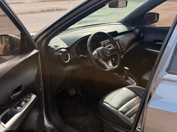 NISSAN KICKS EXCLUSIVE CVT