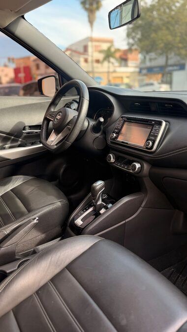 NISSAN KICKS EXCLUSIVE CVT
