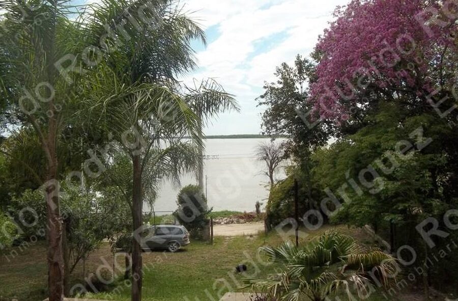 En venta predio con casa - Paraje La Jaula (dpto Diamante E.R)