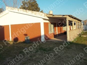 En venta excelente chalet – R.N 18