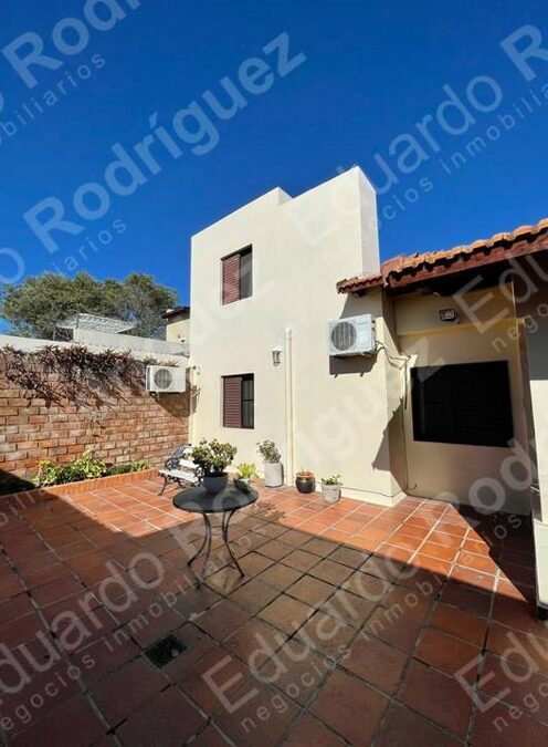En venta excelente chalet – calle Estado de Israel