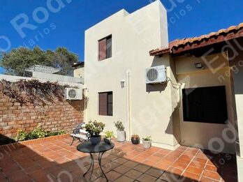En venta excelente chalet – calle Estado de Israel