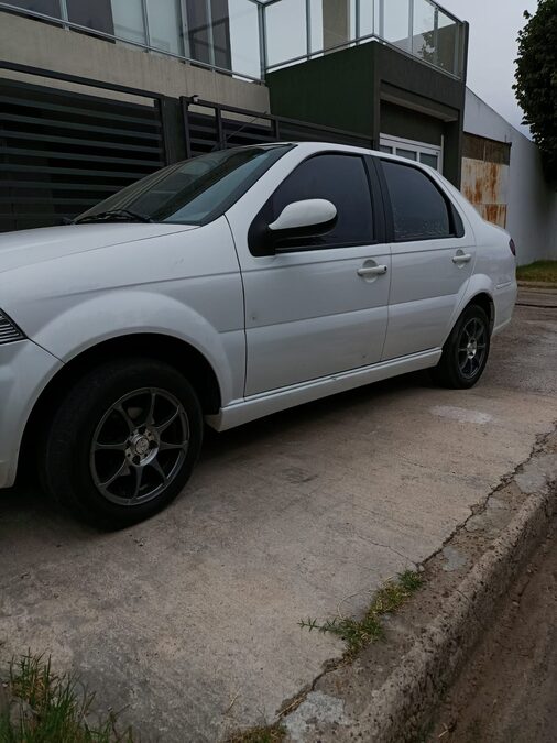 Fiat Siena 1.4 El Pack Attractive My 2015