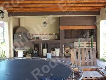 En venta excelente casa quinta – El Molino Ruta Nac18