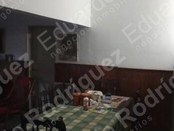 En venta amplia casa quinta