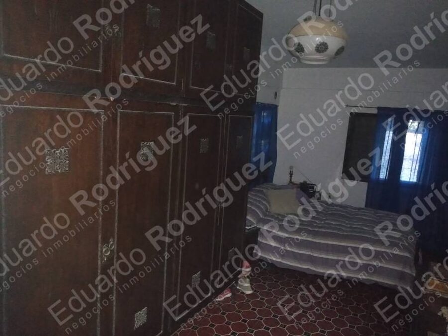 En venta amplia casa quinta