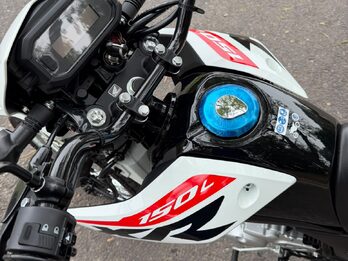 VENDO XR 150 2025 CON 1200 KM