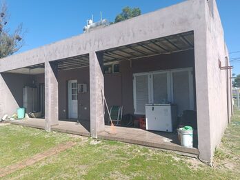 En venta excelente chalet z/Las Acacias – Ruta Nac.12