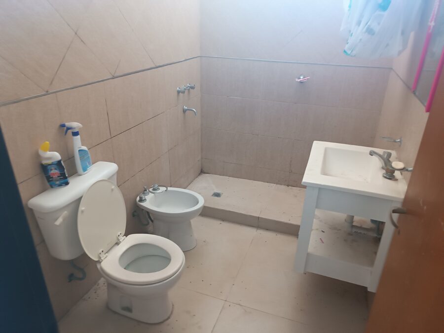 En venta excelente chalet z/Las Acacias – Ruta Nac.12