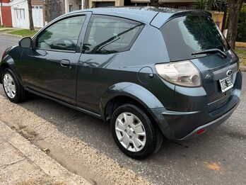 SE VENDE FORD KA 1.0   2011