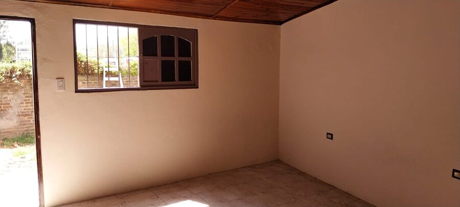 Se vende excelente casa un dormitorio