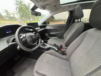 PEUGEOT 208 1.6 ACTIVE PACK. Recibo vehículos.
