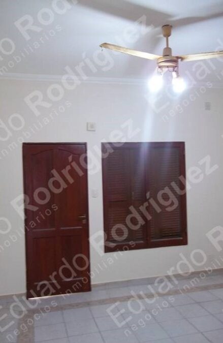 Se alquila excelente departamento céntrico – un dormitorio