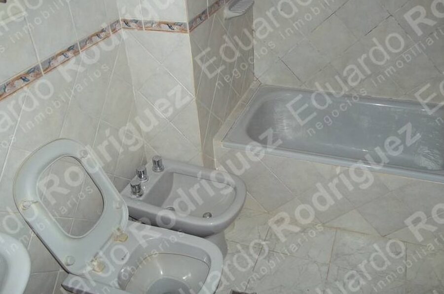 Se alquila excelente departamento céntrico – un dormitorio