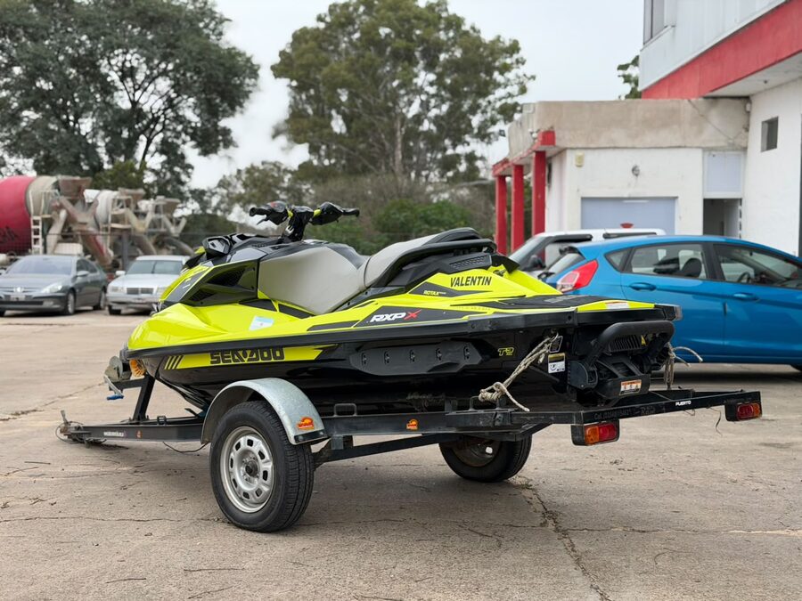 SEADOO 300 RXP RS. Recibo vehículos