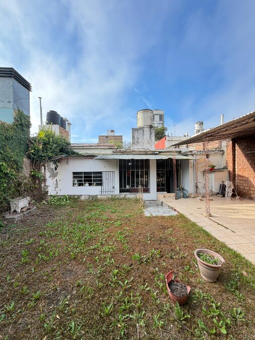 VENDO CASA CALLE SALTA Y ROSARIO DEL TALA.