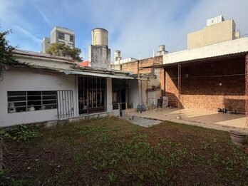 VENDO CASA CALLE SALTA Y ROSARIO DEL TALA.