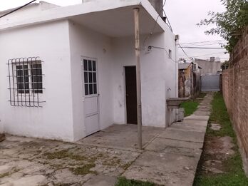 CASA  INTERNA EN SAN AGUSTIN CALLE LAMAS  N° 1832
