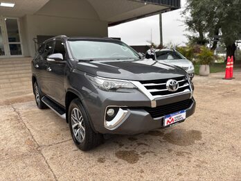 TOYOTA SW4 4X4 SRX 2.8 TDI 6 AT 7A. Recibo vehículos.