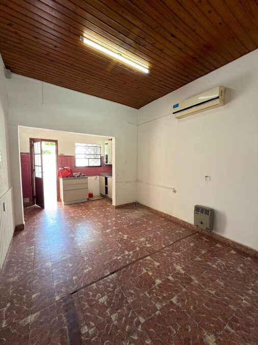 VENDO CASA 3 DORMITORIOS - PATAGONIA Y URQUIZA.