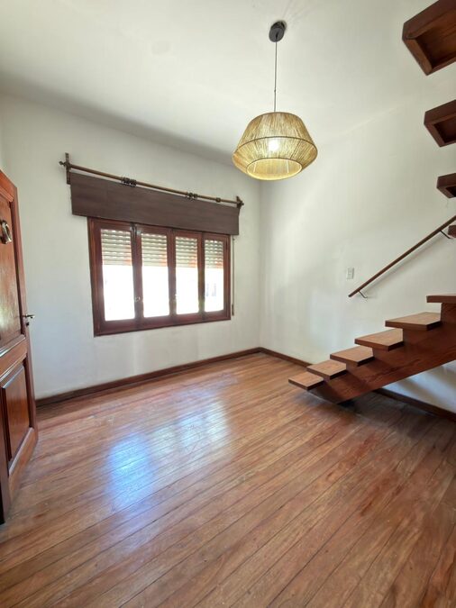 VENDO CASA 3 DORMITORIOS - PATAGONIA Y URQUIZA.