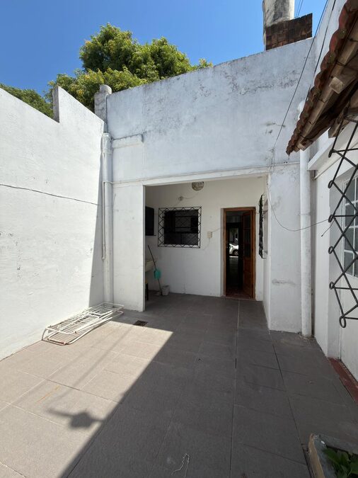 VENDO CASA 3 DORMITORIOS - PATAGONIA Y URQUIZA.