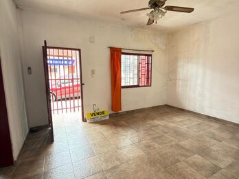 VENDO CASA 2 DORMITORIOS - RONDEAU Y DON BOSCO.