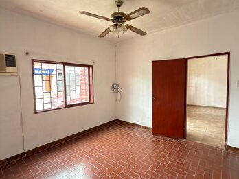 VENDO CASA 2 DORMITORIOS - RONDEAU Y DON BOSCO.