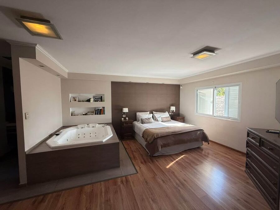 EXCLUSIVA CASA EN VENTA, ZONA PARACAO.