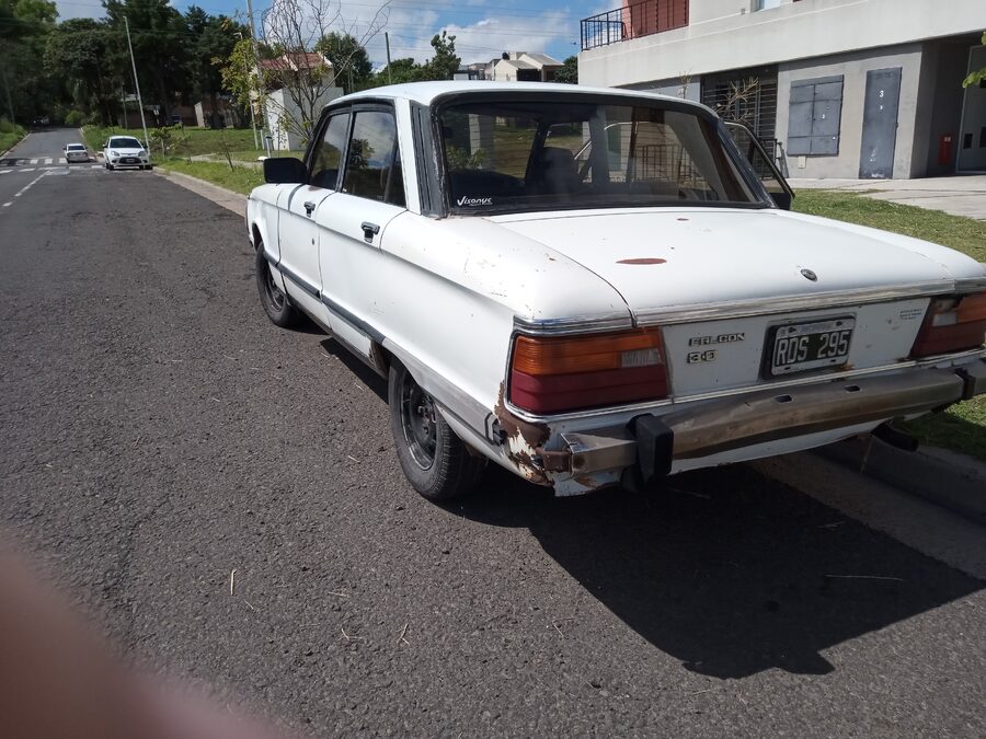Vendo falcón 87'gnc