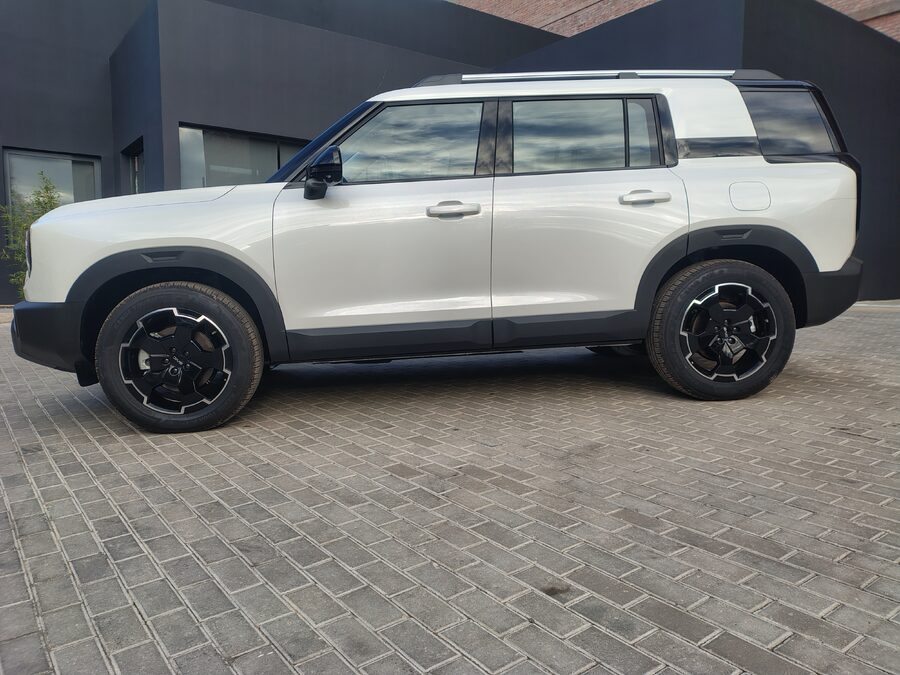 BAIC BJ30 HÍBRIDA 4x2 y 4x4 - Precio imperdible‼️