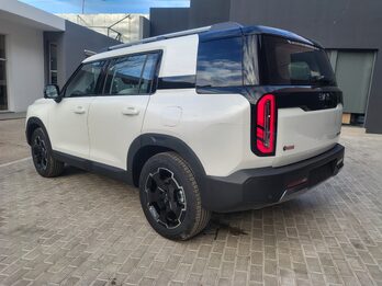 BAIC BJ30 HÍBRIDA 4x2 y 4x4 - Precio imperdible‼️