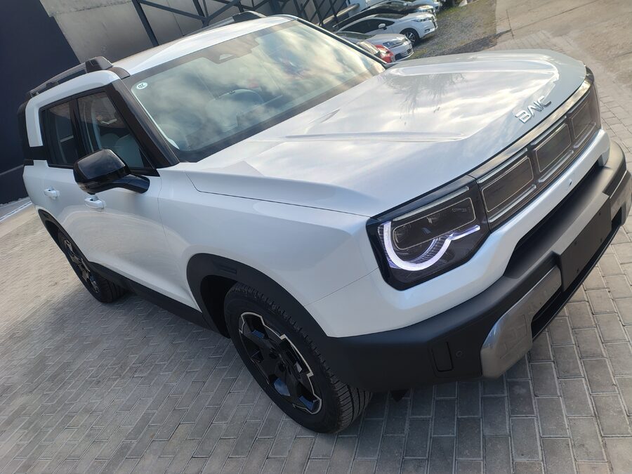 BAIC BJ30 HÍBRIDA 4x2 y 4x4 - Precio imperdible‼️