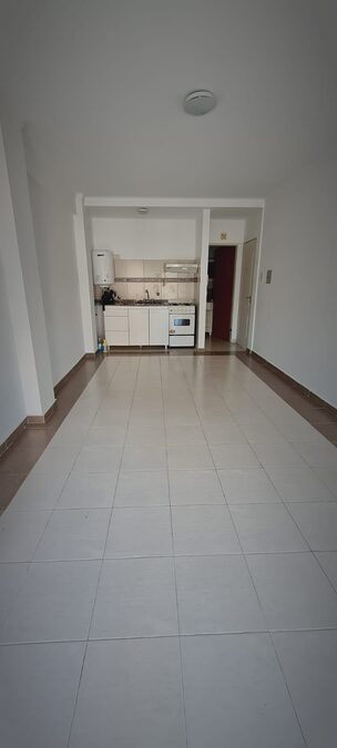 ALQUILO MONOAMBIENTE ZONA CENTRO