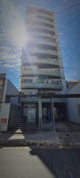 ALQUILO MONOAMBIENTE ZONA CENTRO