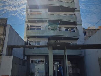 ALQUILO MONOAMBIENTE ZONA CENTRO