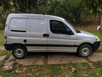 PEUGEOT PARTNER 1.6 HDI CONFORT PLC AB L/10 FURGON - AÑO 2.013
