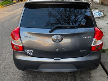 TOYOTA ETIOS 1.5 XS 5P  - AÑO 2.013