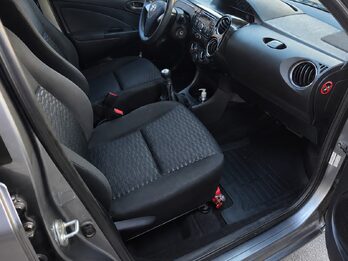 TOYOTA ETIOS 1.5 XS 5P  - AÑO 2.013