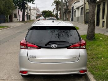TOYOTA YARIS 1.5 XLS PACK CVT  AÑO 2.021