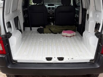 BERLINGO FURGON 2019 55MIL KMS IMPECABLE