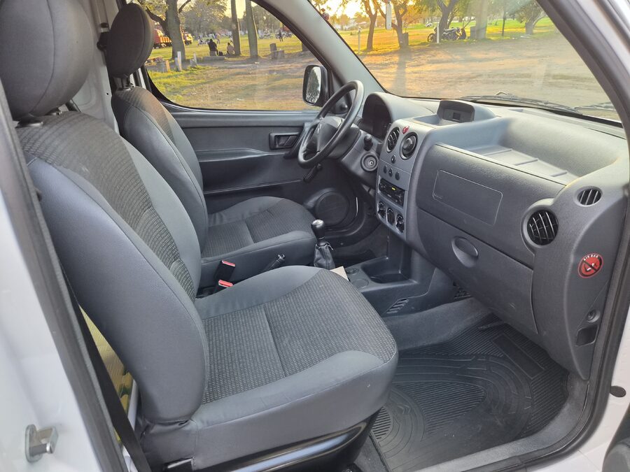 BERLINGO FURGON 2019 55MIL KMS IMPECABLE