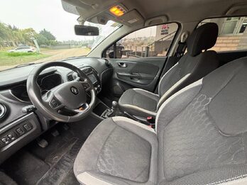 RENAULT CAPTUR 2.0 ZEN. Recibo vehículos de menor y mayor valor.